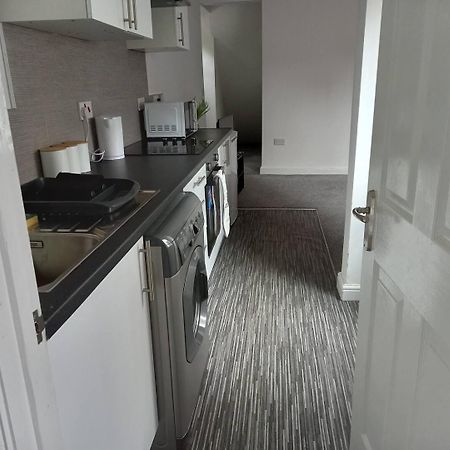 Simple And Sweet, Flat On Lewis Street - 1 Br Apartment Stoke-on-Trent Ngoại thất bức ảnh